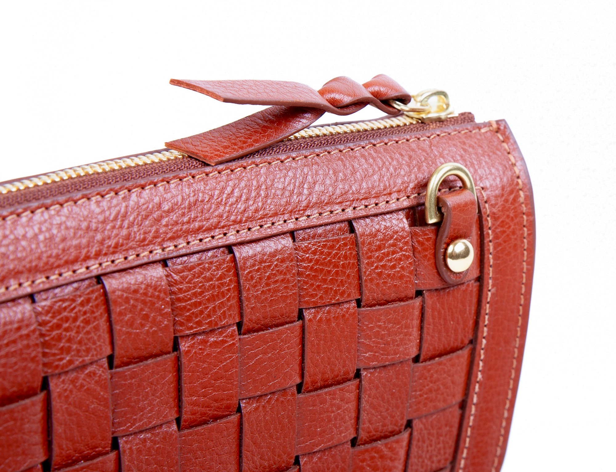 Woven Close-up of The Woven Tripp Saddle Tan