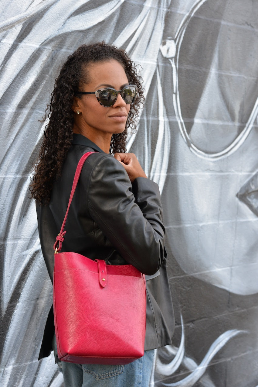 The Maude Bucket Bag Raspberry