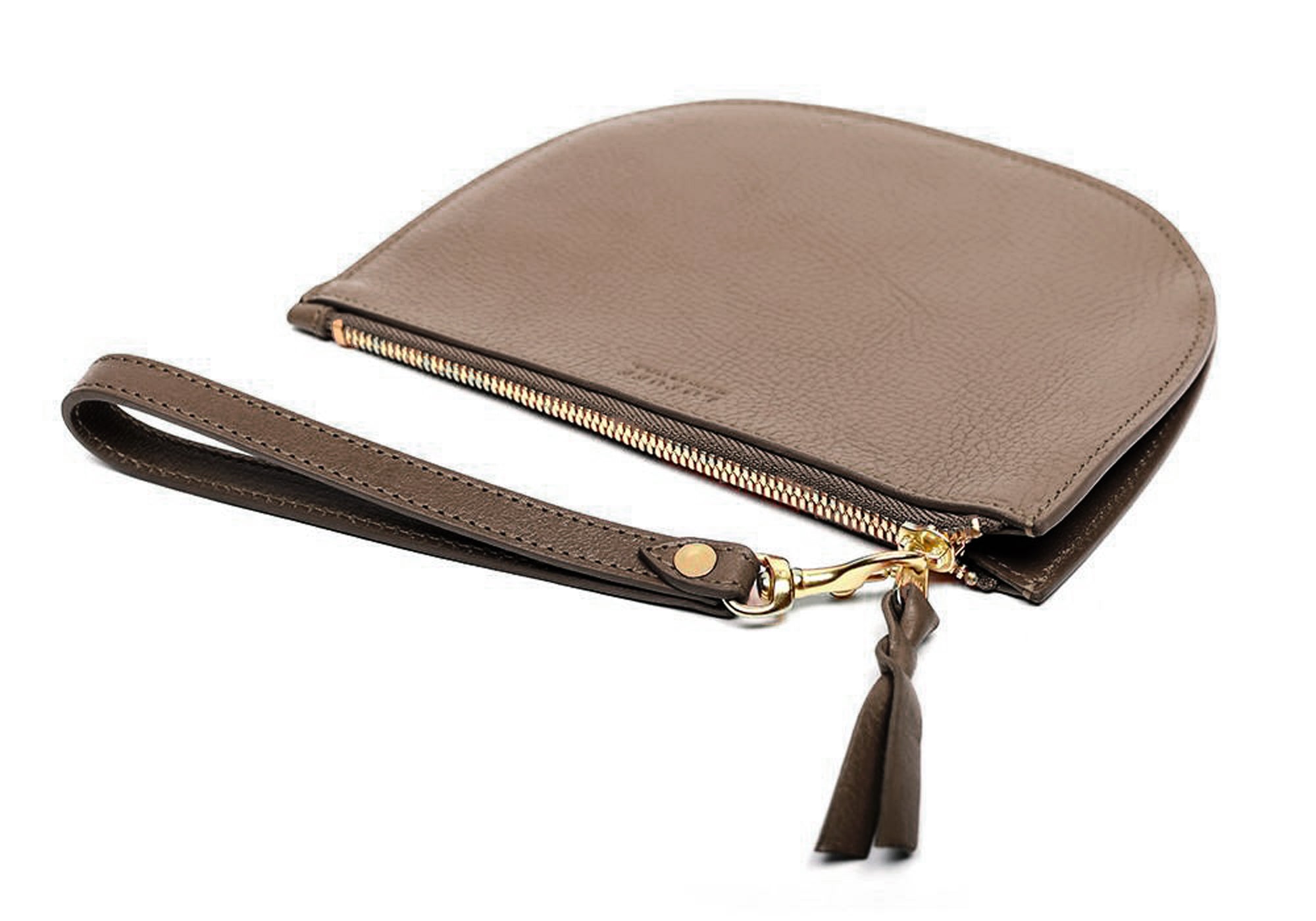 Round Pouch Clay